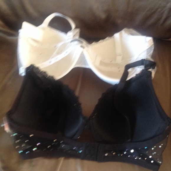 BNWT- Black Sequence Bra 42D - Picture 2 of 4